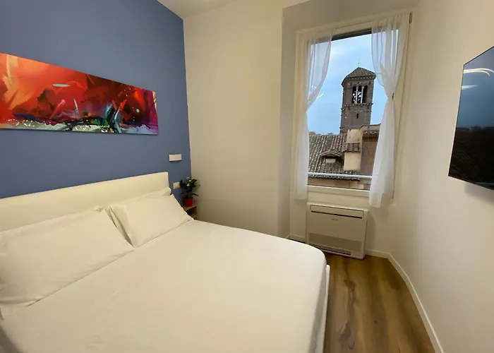 Belltower Elegans 로마