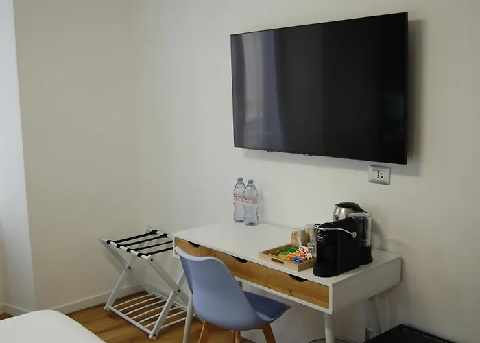 Belltower Elegans 로마