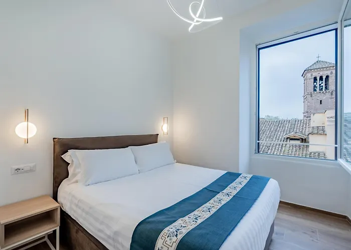 Belltower Elegans Konukevi 4*