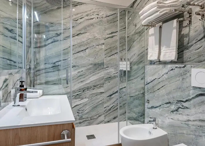 Belltower Elegans Affittacamere Roma