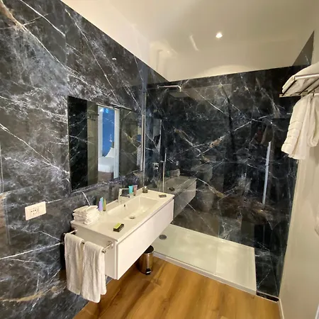 Belltower Elegans Vendégház 4*